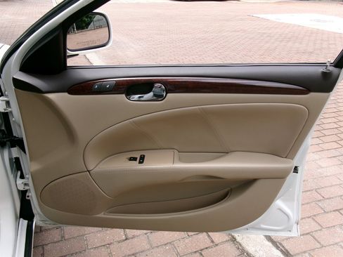 Used 2007 Buick Lucerne CXL w/ Luxury Package FWD image 14