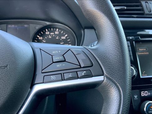 Used 2020 Nissan Rogue Sport SV FWD image 24