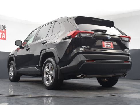 Used 2023 Toyota RAV4 XLE w/ XLE Grade Weather Package AWD/4WD image 27
