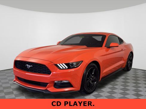 Used 2015 Ford Mustang Coupe image 2