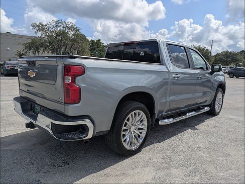 Used 2026 Chevrolet Silverado 1500 LT w/ Safety Package RWD image 5