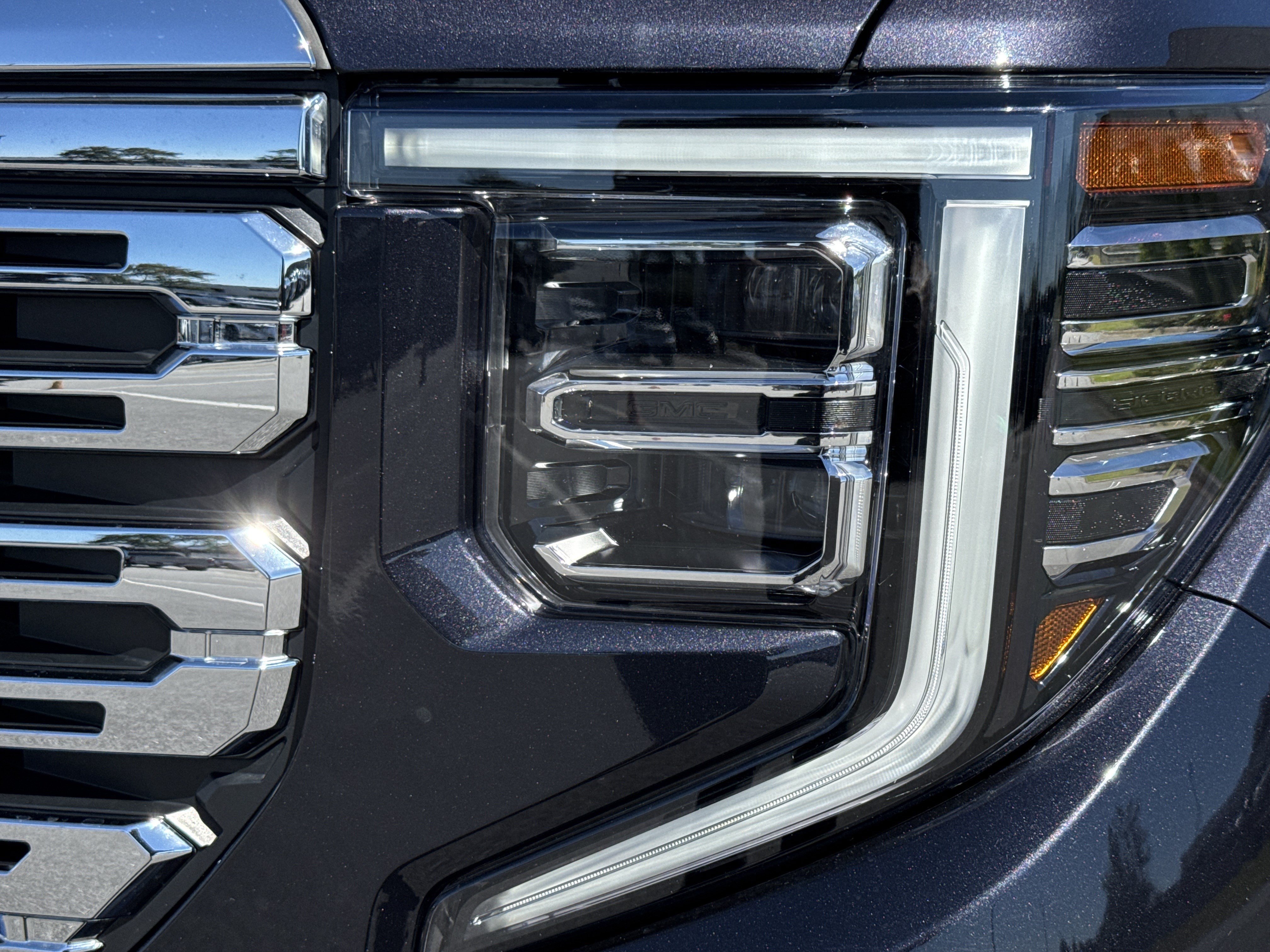 Used 2024 GMC Sierra 1500 Denali w/ Denali Reserve Package AWD/4WD image 6