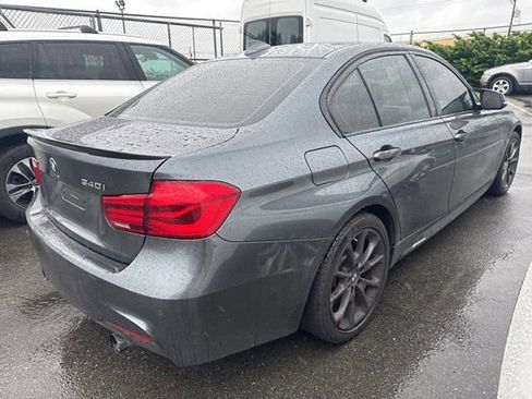 Used 2017 BMW 340i xDrive Sedan AWD/4WD image 7