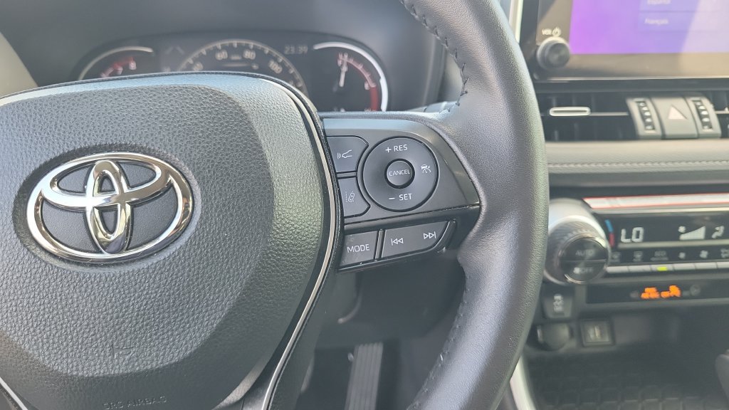 Used 2024 Toyota RAV4 XLE Premium FWD image 20