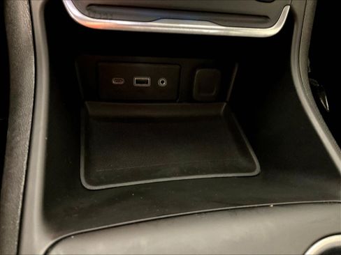 Used 2020 GMC Terrain SLE w/ Driver Convenience Package AWD/4WD image 15