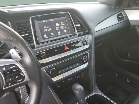Used 2019 Hyundai Sonata Sport image 27