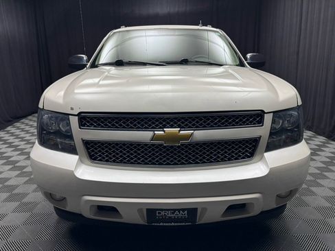 Used 2013 Chevrolet Avalanche LTZ AWD/4WD image 9