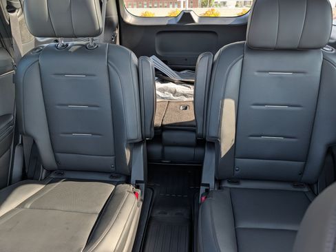 Certified 2026 Hyundai Palisade Calligraphy AWD/4WD image 13