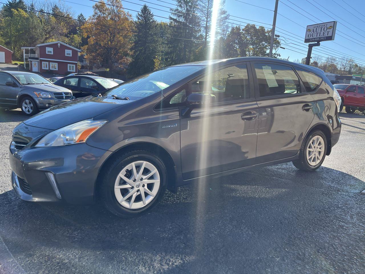 Used 2013 Toyota Prius V Three FWD image 9