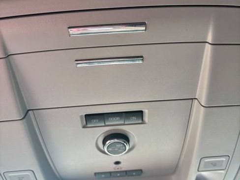 Used 2019 Chevrolet Tahoe Premier RWD image 21