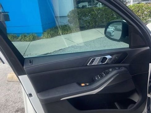 Used 2021 BMW X5 sDrive40i w/ Convenience Package image 9