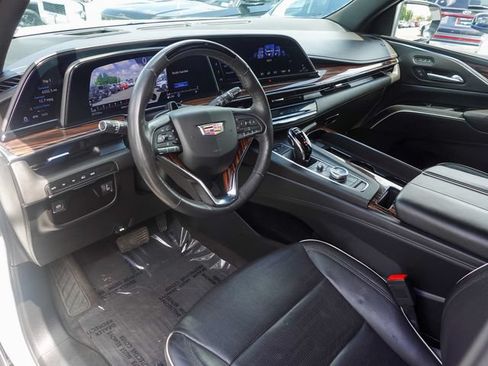 Used 2024 Cadillac Escalade Premium Luxury w/ LPO, Floor Liner Package AWD/4WD image 12