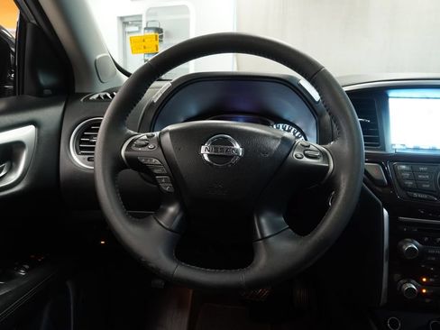 Used 2016 Nissan Pathfinder Platinum AWD/4WD image 20