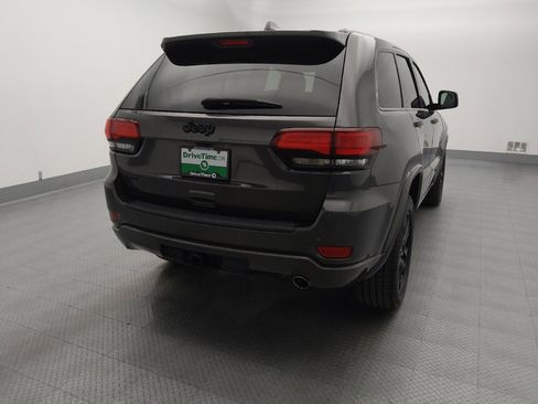 Used 2020 Jeep Grand Cherokee Altitude AWD/4WD image 7
