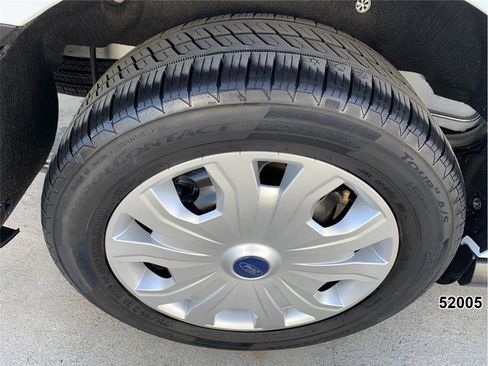 Used 2023 Ford Transit Connect XL image 25