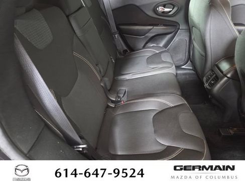 Used 2015 Jeep Cherokee Latitude w/ Trailer Tow Group AWD/4WD image 23