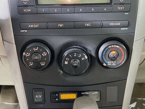 Used 2010 Toyota Corolla LE FWD image 26