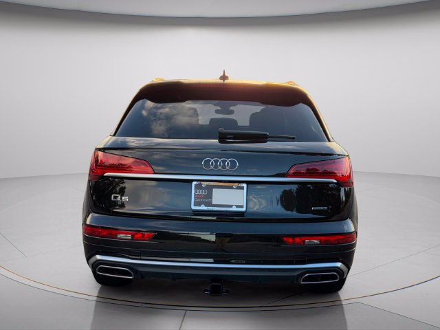 Used 2023 Audi Q5 2.0T Premium w/ Convenience Package AWD/4WD image 5