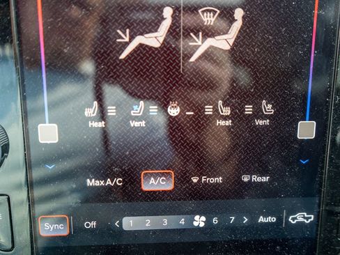 Used 2023 RAM 1500 Limited AWD/4WD image 24