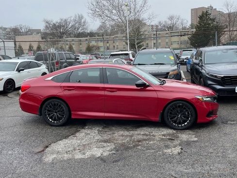 Used 2021 Honda Accord Sport image 3