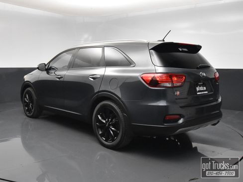 Used 2020 Kia Sorento EX FWD image 5
