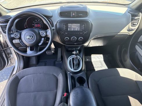 Used 2017 Kia Soul image 19