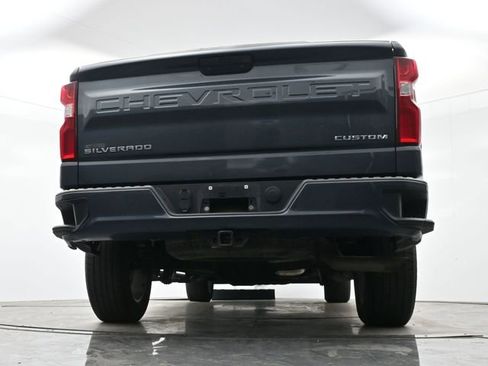 Used 2021 Chevrolet Silverado 1500 Custom image 14