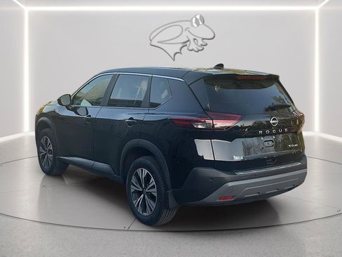 Used 2023 Nissan Rogue SV AWD/4WD image 2