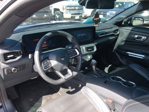 Used 2024 Ford Mustang GT Premium RWD image 17