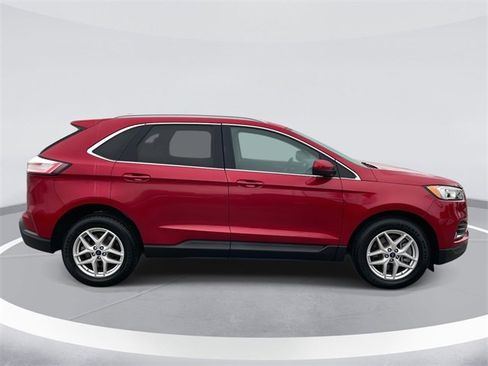 Certified 2022 Ford Edge SEL image 4