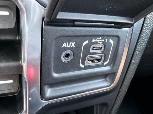 Used 2023 Jeep Wrangler Unlimited Sahara w/ Cold Weather Group image 18