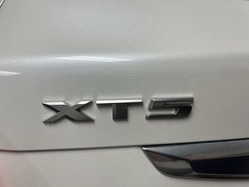 Used 2019 Cadillac XT5 Luxury FWD image 32