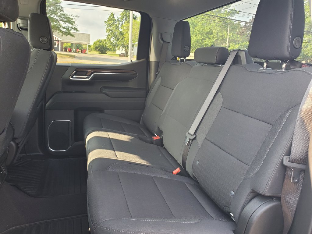 Used 2024 Chevrolet Silverado 1500 LT AWD/4WD image 26