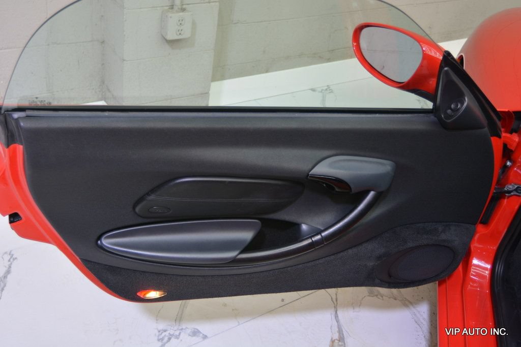 Used 1999 Porsche Boxster RWD image 17
