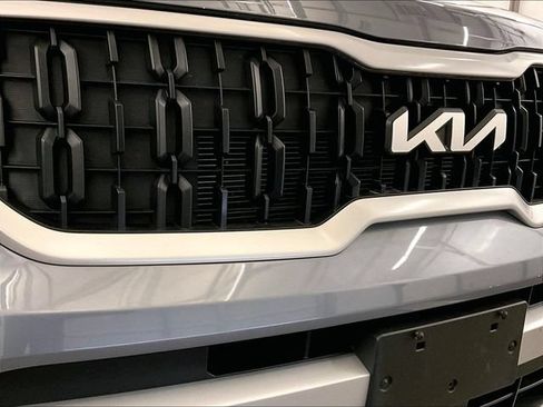 Used 2023 Kia Telluride EX w/ EX Captain's Chair Package AWD/4WD image 30