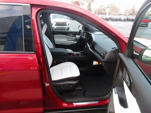 New 2026 Chevrolet Traverse High Country image 27