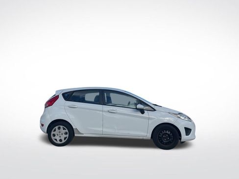 Used 2013 Ford Fiesta S FWD image 4