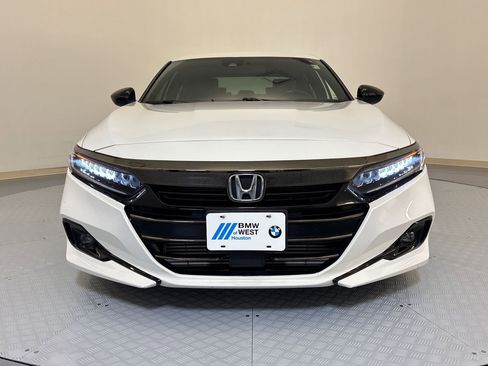 Used 2022 Honda Accord Sport image 6
