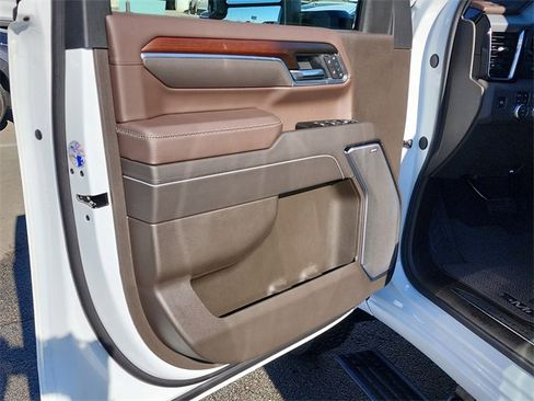 New 2026 GMC Sierra 3500 Denali w/ Denali Reserve Package image 15