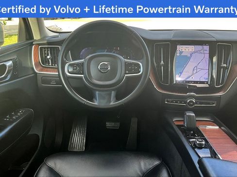 Certified 2023 Volvo XC60 B5 Plus image 7