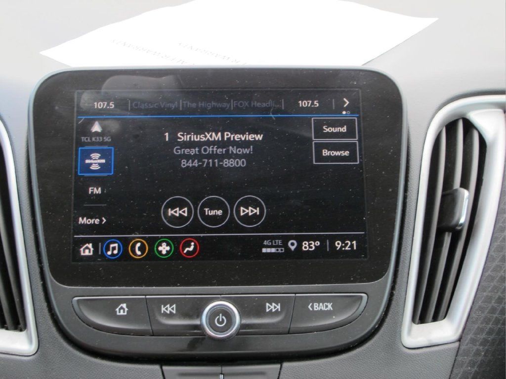 Used 2025 Chevrolet Malibu LT FWD image 17