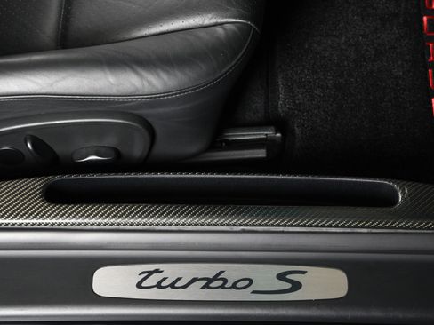 Used 2005 Porsche 911 Turbo AWD/4WD image 30