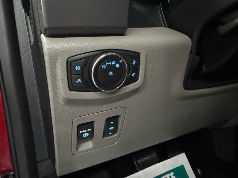 Used 2018 Ford F150 XLT w/ Equipment Group 302A Luxury AWD/4WD image 15