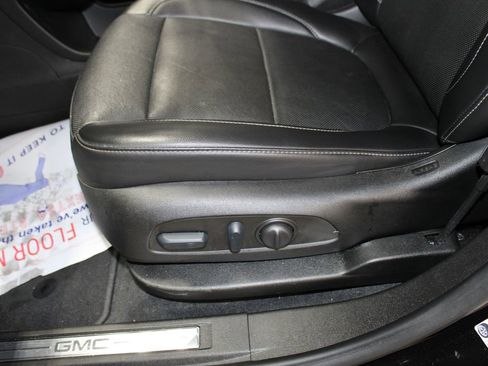 Used 2023 GMC Acadia SLT w/ Elevation Edition image 13