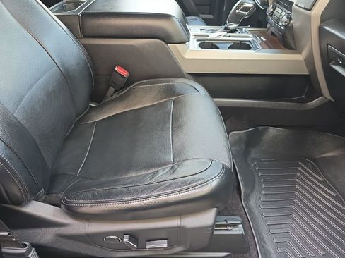 Used 2016 Ford F150 Lariat image 23