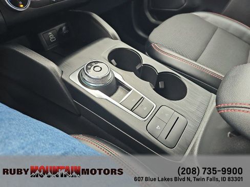 Used 2025 Ford Escape ST-Line image 23