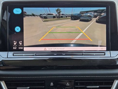 New 2026 Volkswagen Atlas SE FWD image 17