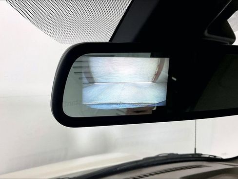 Used 2025 Chevrolet Express 3500 LT w/ LT Preferred Equipment Group RWD image 16