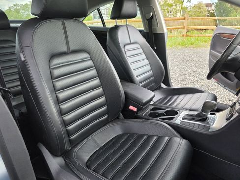 Used 2012 Volkswagen CC Lux Limited FWD image 17