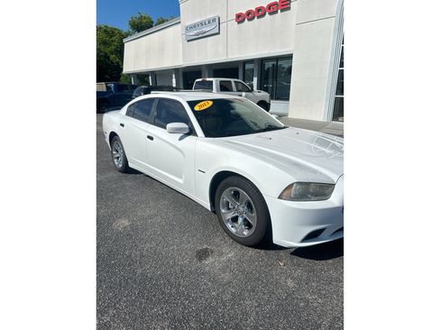 Used 2013 Dodge Charger R/T RWD image 18